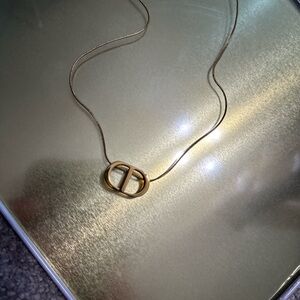 Elegant Gold Necklace